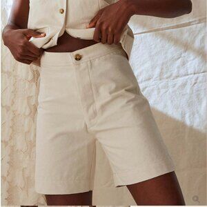 NWOT Caron Callahan Stewart Short in Cream/Off-White Size 6